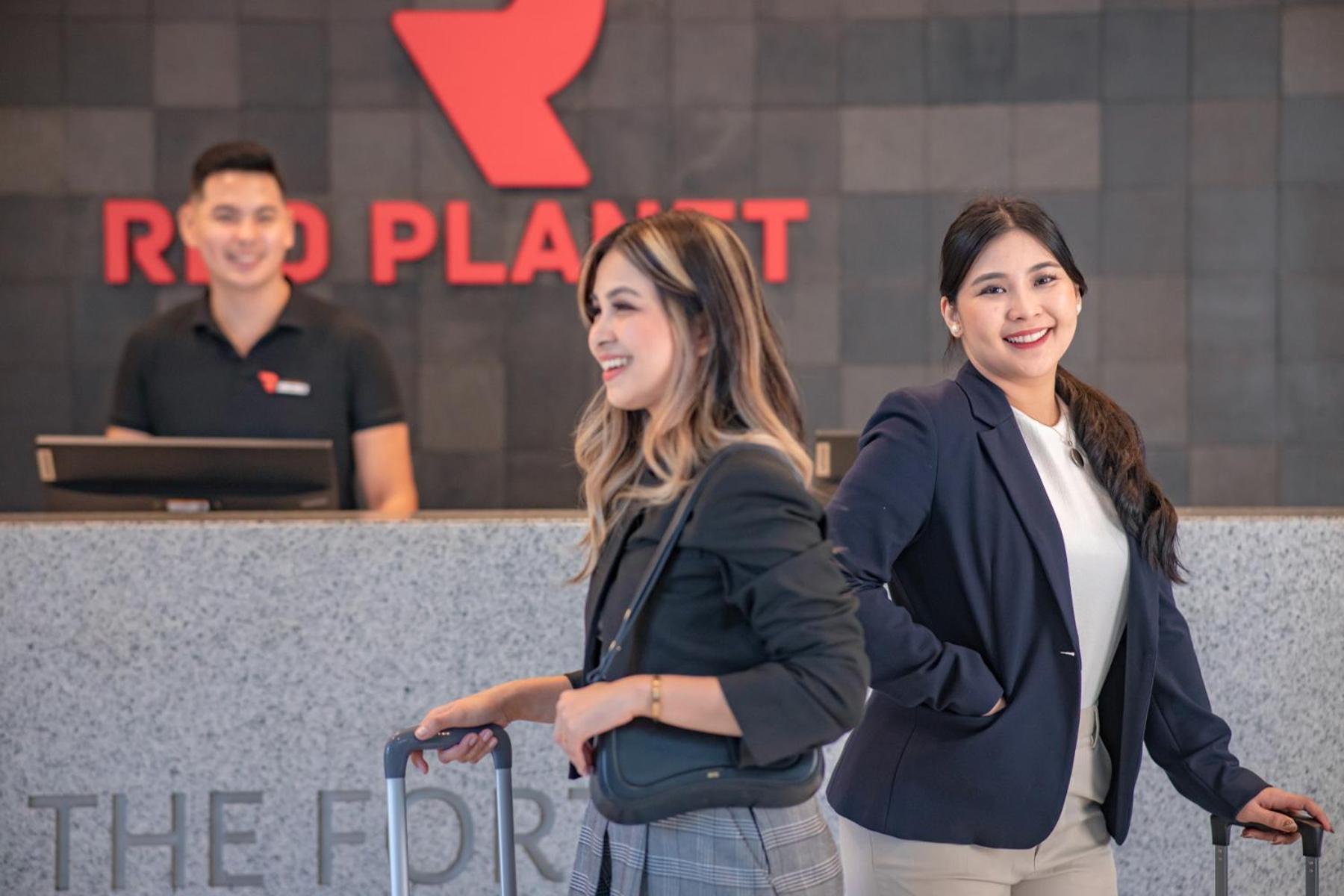Red Planet Bgc The Fort Taguig Exterior foto