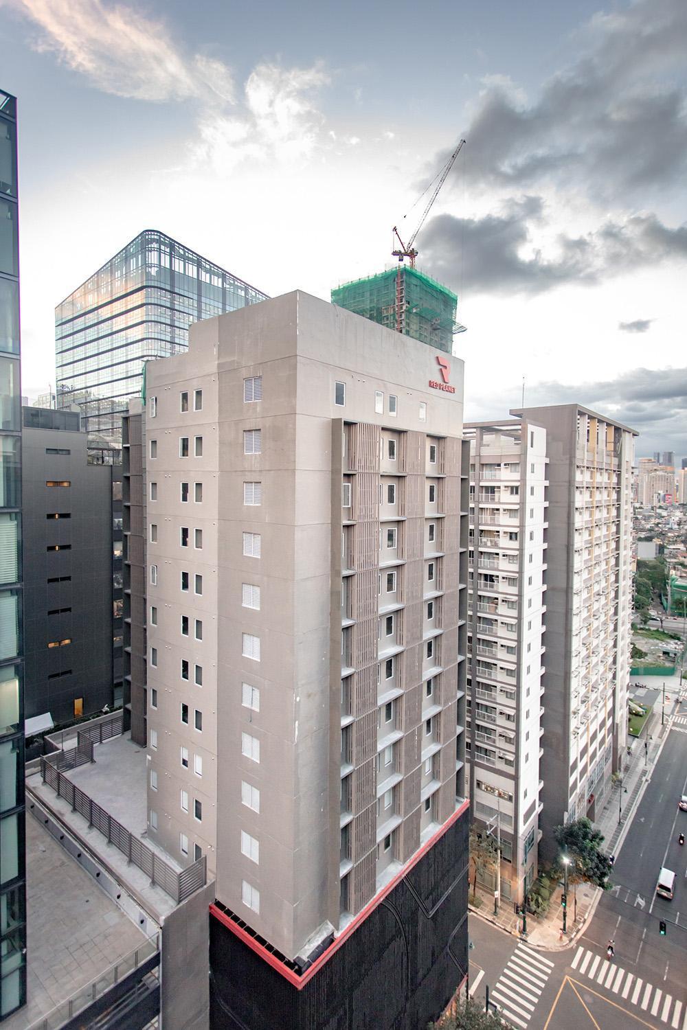 Red Planet Bgc The Fort Taguig Exterior foto
